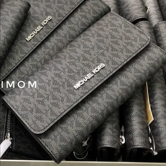 MICHAEL KORS Pocket Book Wallet Purse LG Trifold - Picture 2 of 14
